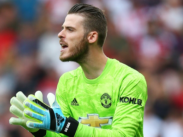 MU giữ chân De Gea thêm 5 năm bằng lương "khủng"