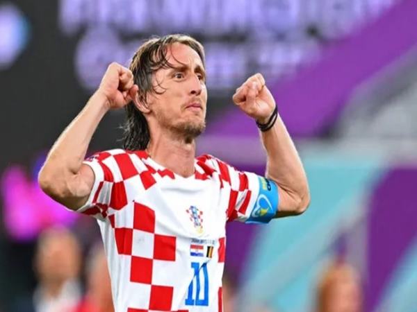 tin-bong-da-12-12-modric-ca-ngoi-dong-doi-croatia