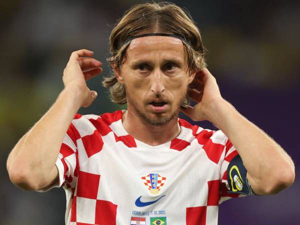 Tin bóng đá sáng 13/12: HLV Argentina lên tiếng về Luka Modric