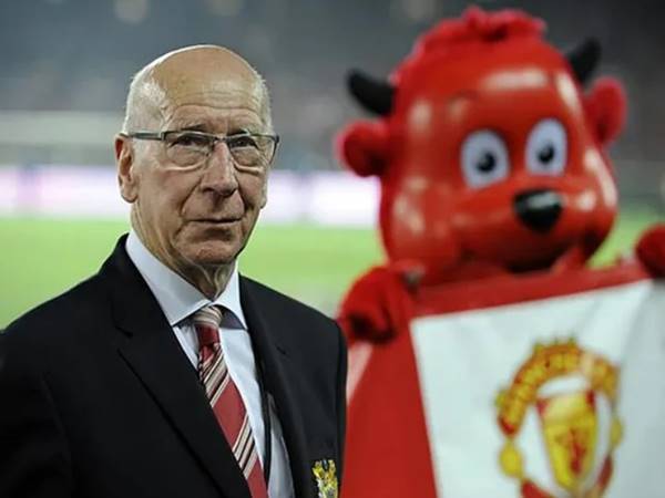 Huyền thoại bóng đá Anh Bobby Charlton qua đời