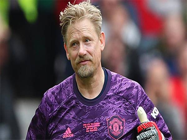 Thủ môn MU Peter Schmeichel